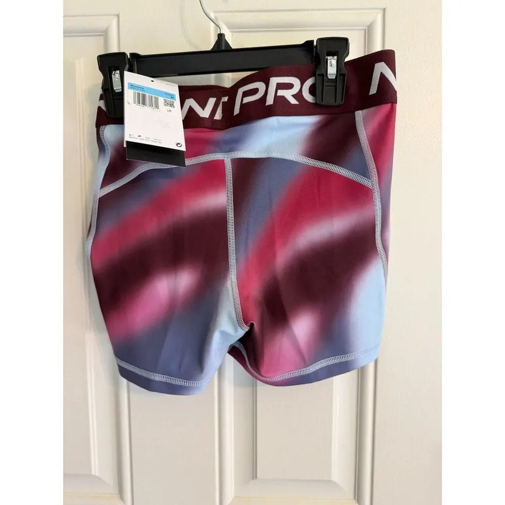 NWT Nike Pro Training short size M